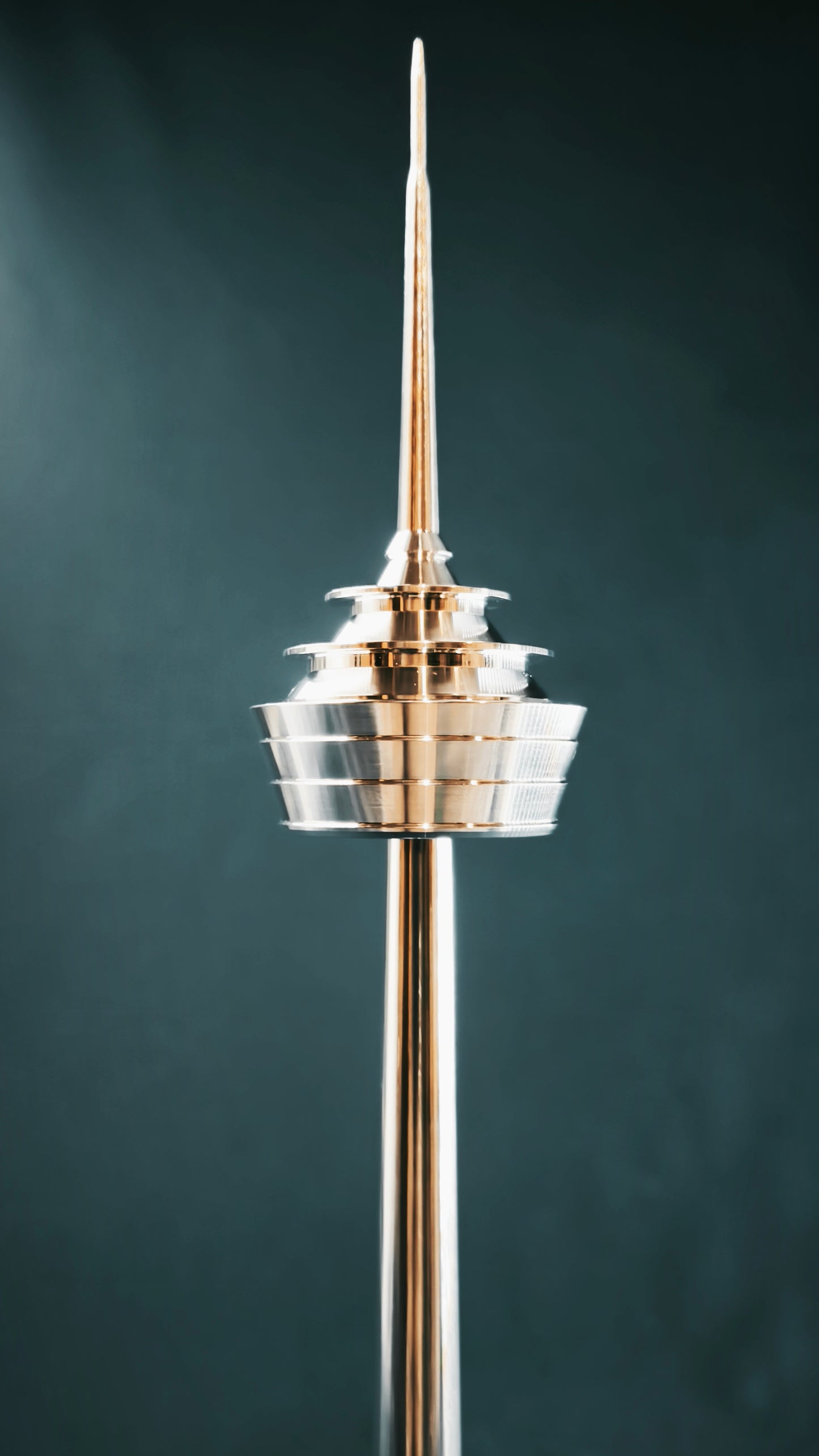 Der "Colonius" - Fernsehturm von Köln